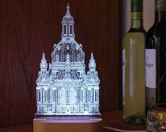 Dresdner Frauenkirche als LED Dekoration und Lampe, Holzsockel mit 15 Farbkombinationen