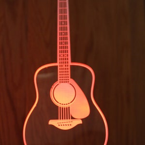 LED Gitarre als Deko oder Lampe, Holzsockel mit 10 verschiedenen Einstellungen Bild 2