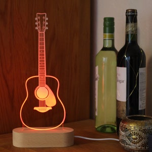LED Gitarre als Deko oder Lampe, Holzsockel mit 10 verschiedenen Einstellungen Bild 3