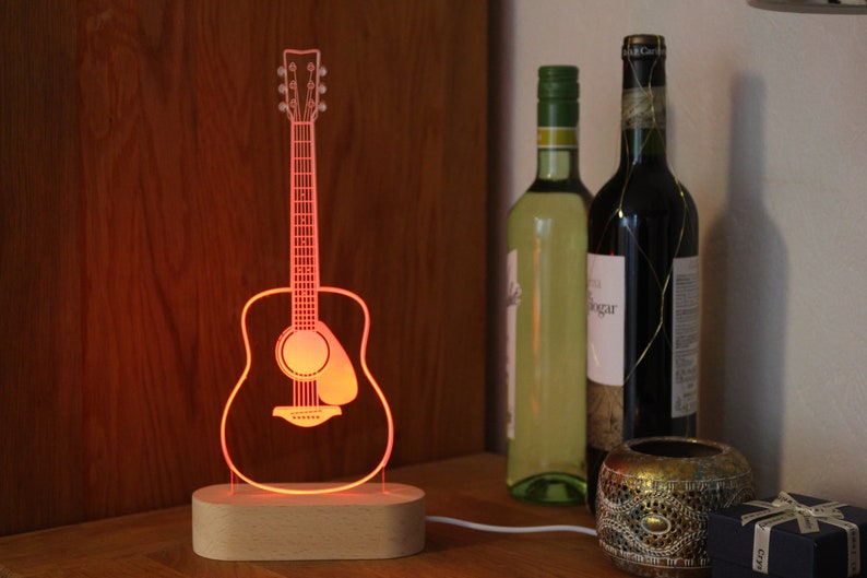 LED Gitarre als Deko oder Lampe, Holzsockel mit 10 verschiedenen Einstellungen Bild 3