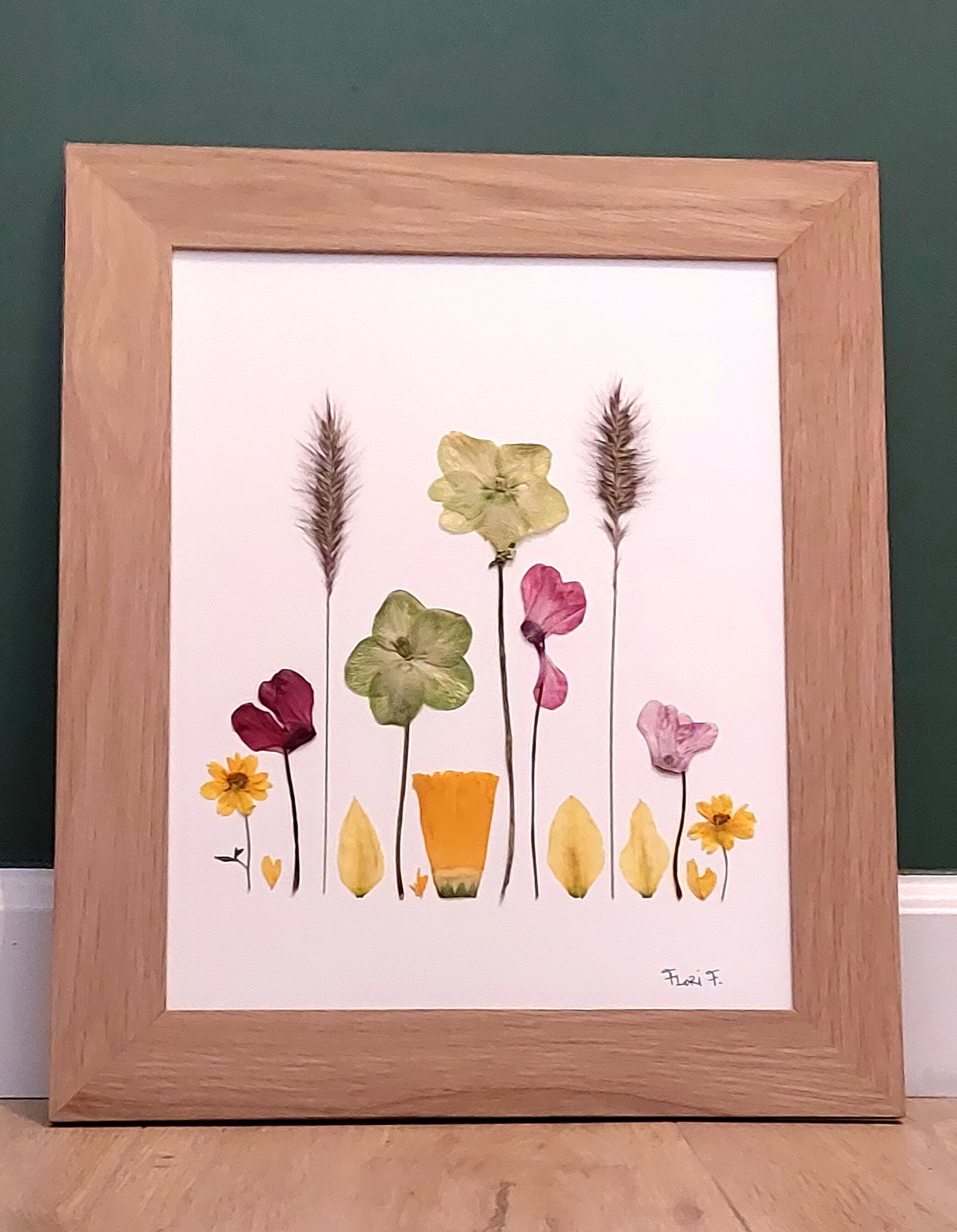 Solidarité avec L'ukraine/Fête Des Mères/ Mother's Day/Herbier Cadre Fleurs Pressées/ Pressed Flower