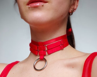 O ring choker ‧ O ring collar. Goth choker necklace. O ring necklace. Black Ribbon choker collar necklace. Day collar for women submissive