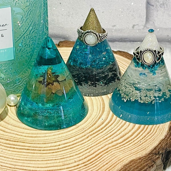 Resin ring stands