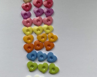 Couleurs assorties 10 boutons coeur, boutons enfants, boutons acryliques, 13x15x2 mm. Boutons bébé