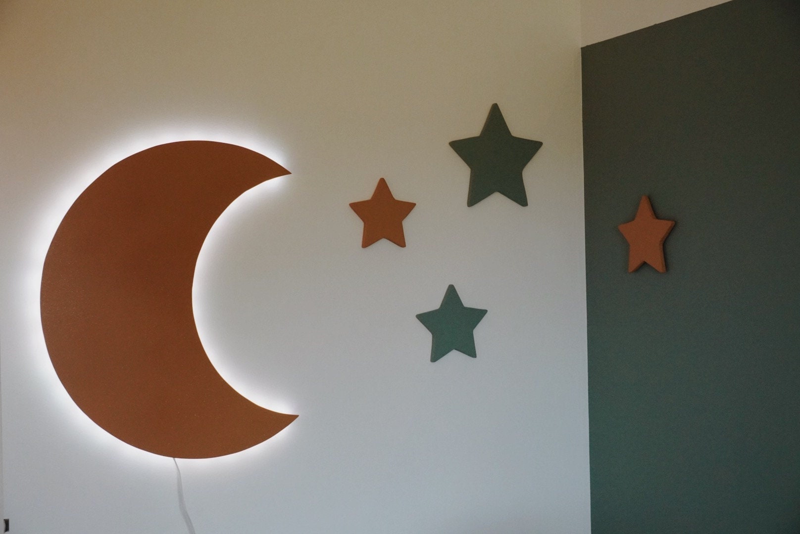 Lune et Étoiles en Bois sur Mesure