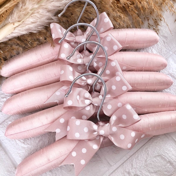 Personalized Powder Pink Clothing Hanger Set,Beautiful Fancy Hangers for Baby Girl Gift,Set Of 5 ,Baby Girl Gift,Girl Hanger,Nursery Decor
