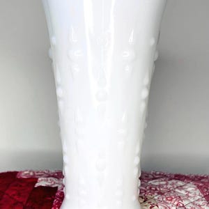 Vintage Anchor Hocking teardrop milk glass vase
