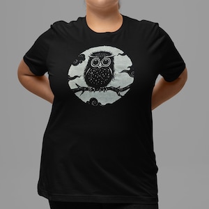 Women&#39;s T-Shirt | Owl | Owl Shirt | Unisex Basic Shirt Black | Goth Shirt | Organic Shirt | Cute Owl