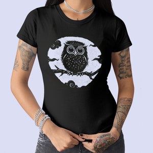 Women&#39;s T-Shirt Black | Little Owl | Cute Little Owl | Owl Shirt | Goth Shirt | T-Shirt with Owl | Alternative Clothes