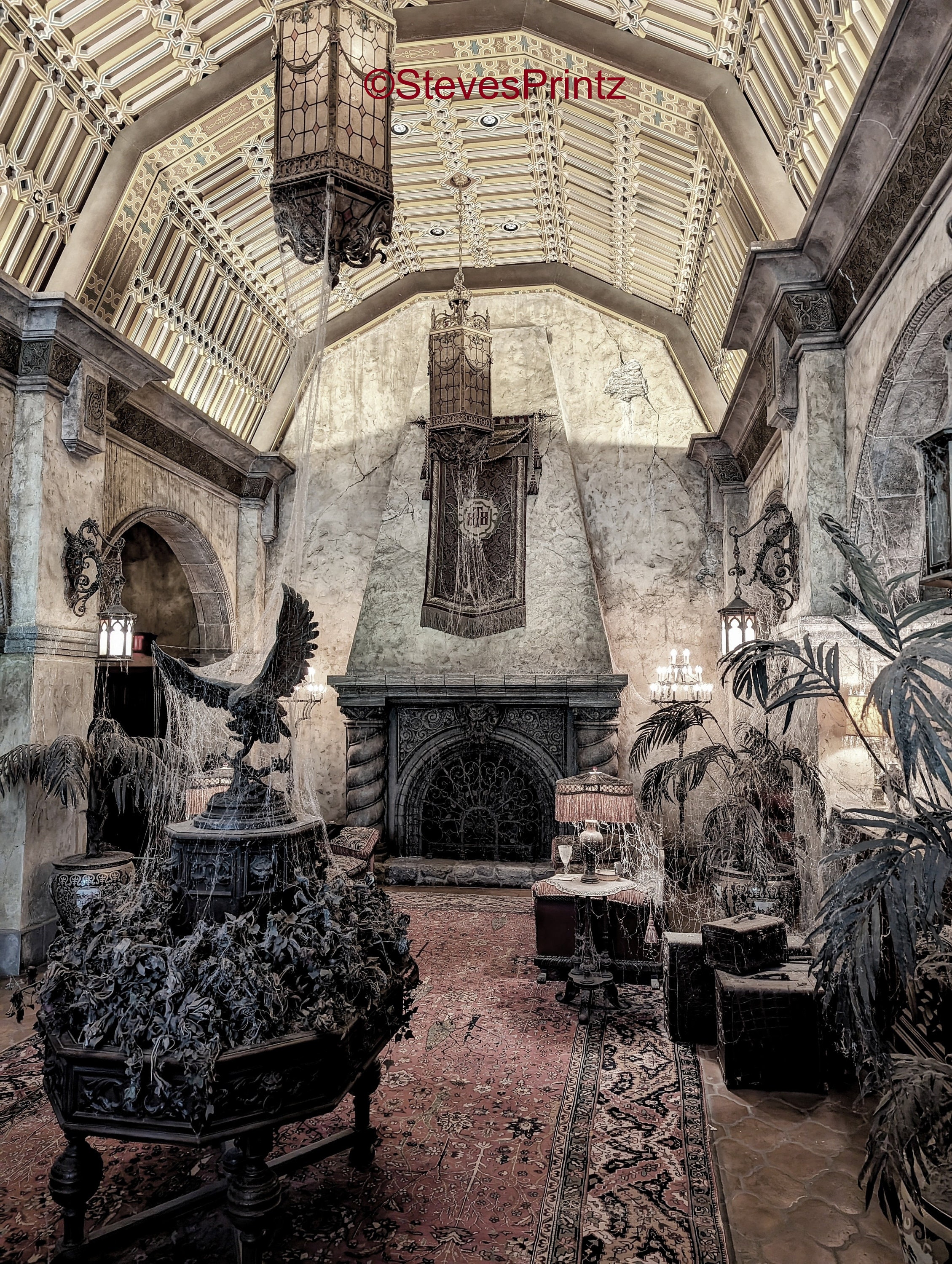 Tower of Terror - Lobby - Hollywood Tower Hotel - Twiglight Zone