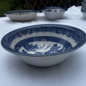 Johnson Brothers Blue Willow serving bowl