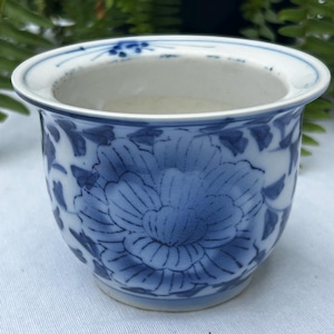 Cachepot azul e branco estilo chinoiserie |
