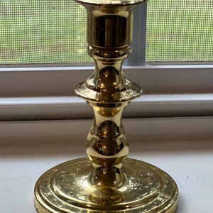 Vintage Brass Candlestick Holder – Classic Polished Pedestal Base