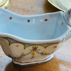 Carvalhinho Porto Majolica, Hand Painted Portugal Gravy Boat/Pitcher