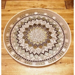 Circular wood tray in mosaic  51cm brown - beige - gold