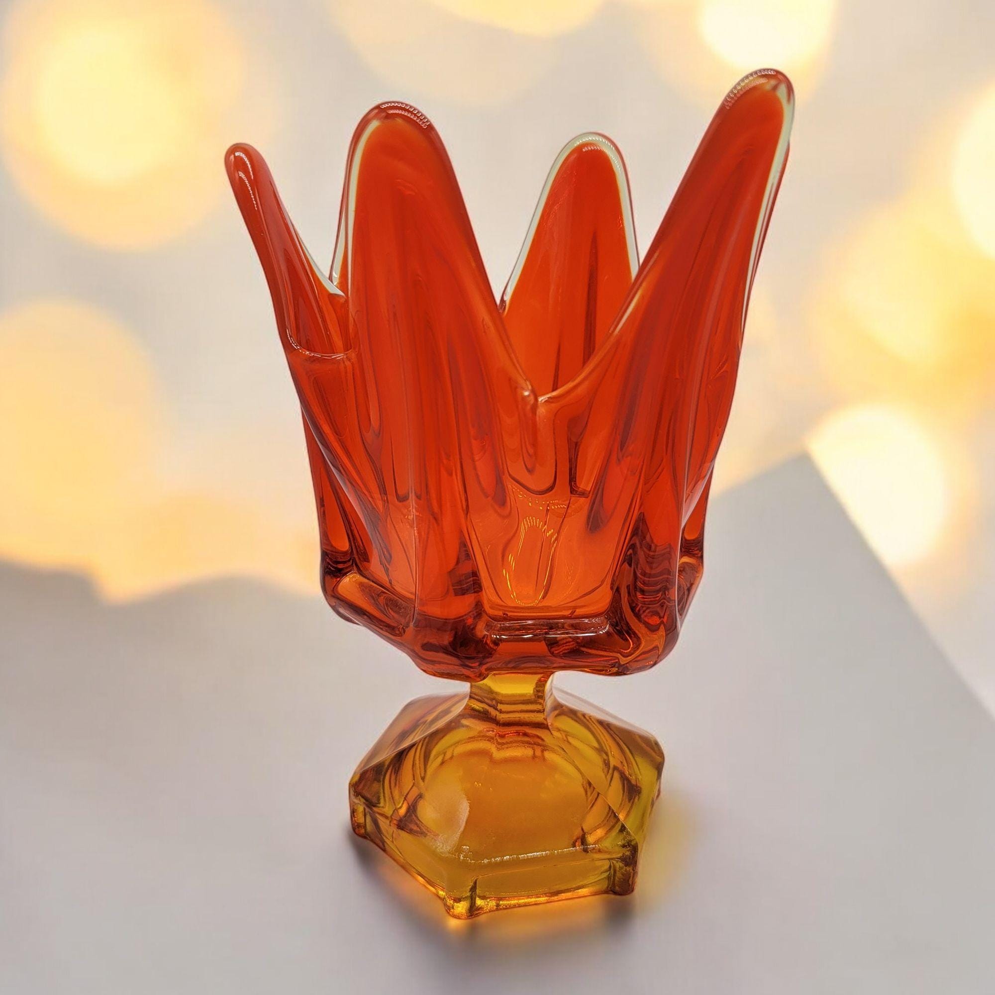 Vintage 1970s Viking Glass Amberina Epic Column Ribbed #7305 Vase
