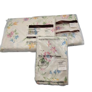 Jogo de lençóis tamanho Queen JCPenney com fronhas, estampa floral de início da primavera (novo, sem uso).