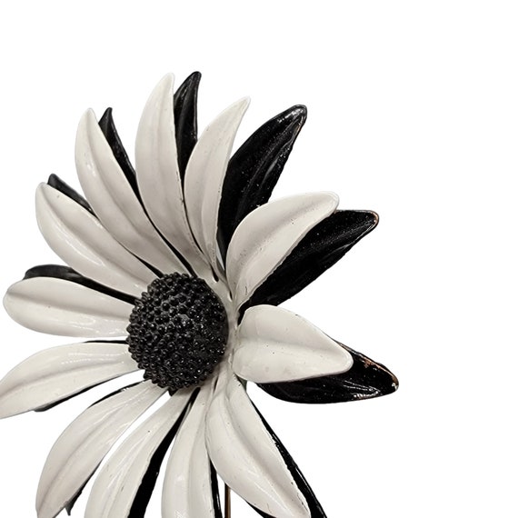 MCM Kitschy Large Black White Enamel Flower Brooch - image 5