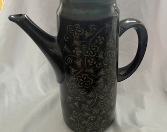 Cafetera alta de loza franciscana Madeira, década de 1960, fabricada en EE. UU., 30 cm de alto.