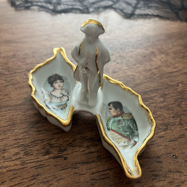 Série « Napoléon » en porcelaine de Limoges vintage. SAUCE. RARE décoration victorienne Renaissance