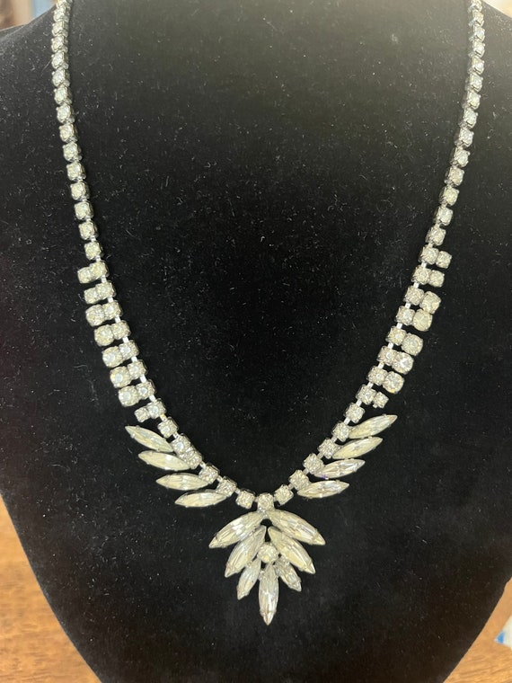 Vintage Weiss clear Rhinestone necklace for specia