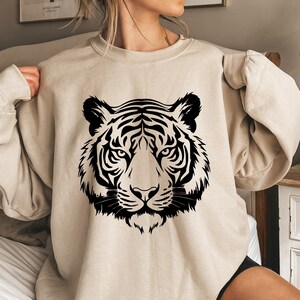Tiger Face Sweatshirt, Vintage Tiger Sweatshirt, Retro Tiger Sweater