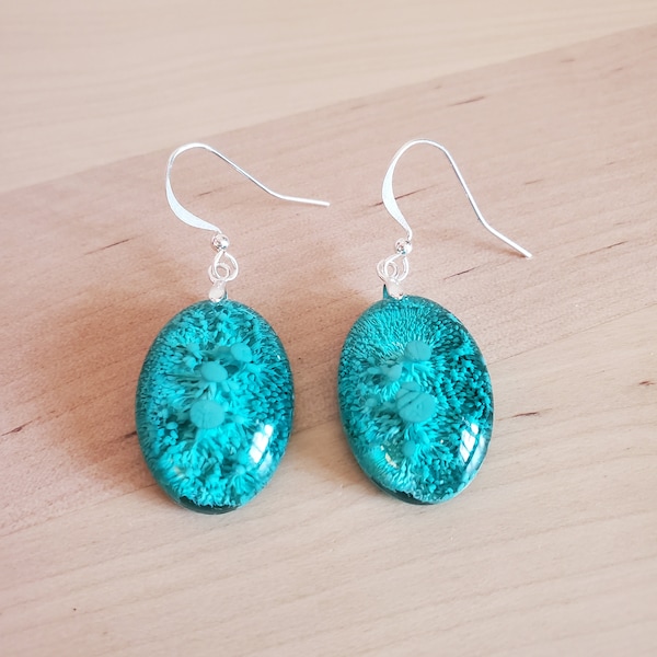 Boucles ovales bleues turquoises