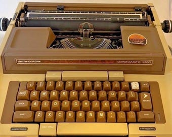 Máquina de escribir eléctrica Smith Corona Coronamatic 2500