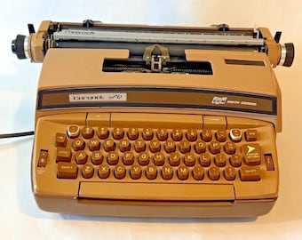 Smith Corona Coronet Super 12 Electric Portable Typewriter w/ Case - Brown/Tan