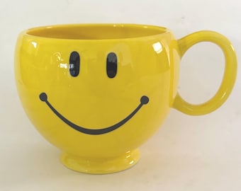 Teleflora Smiley Face Mug Large Yellow Ceramic Coffee Cup/Planter
