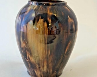 VINTAGE Brush McCoy Pottery Brown Onyx #050 Art Vase
