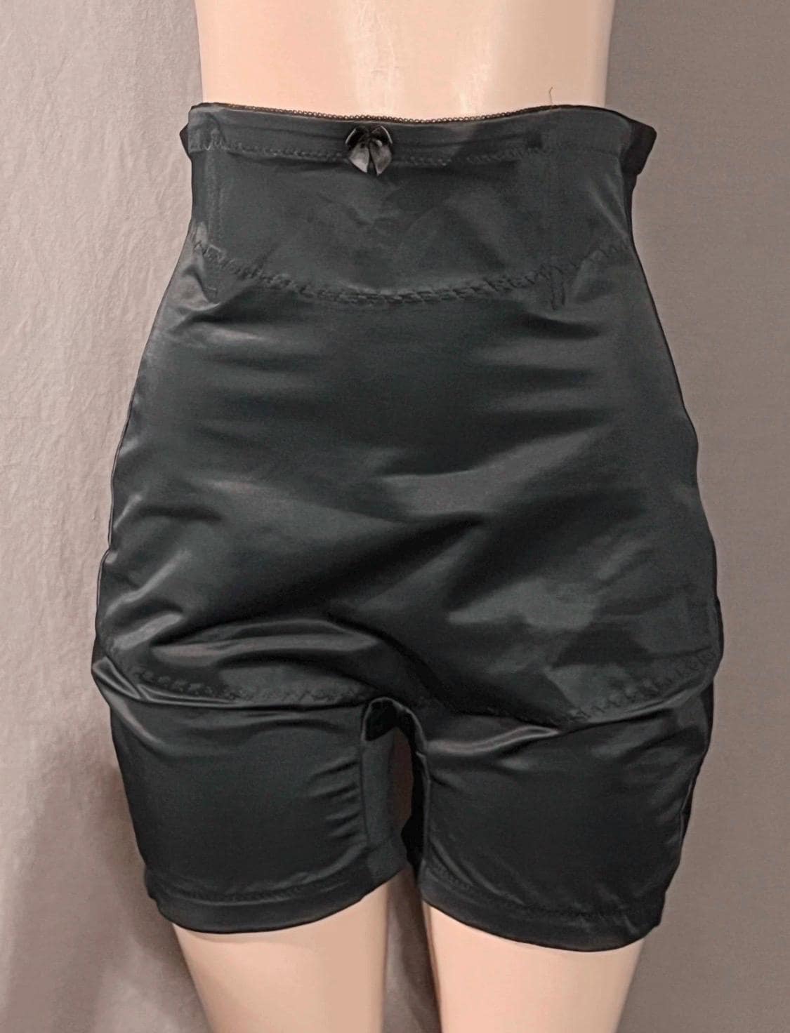 crownette garter belt Hand-Arm Vibration Syndrome