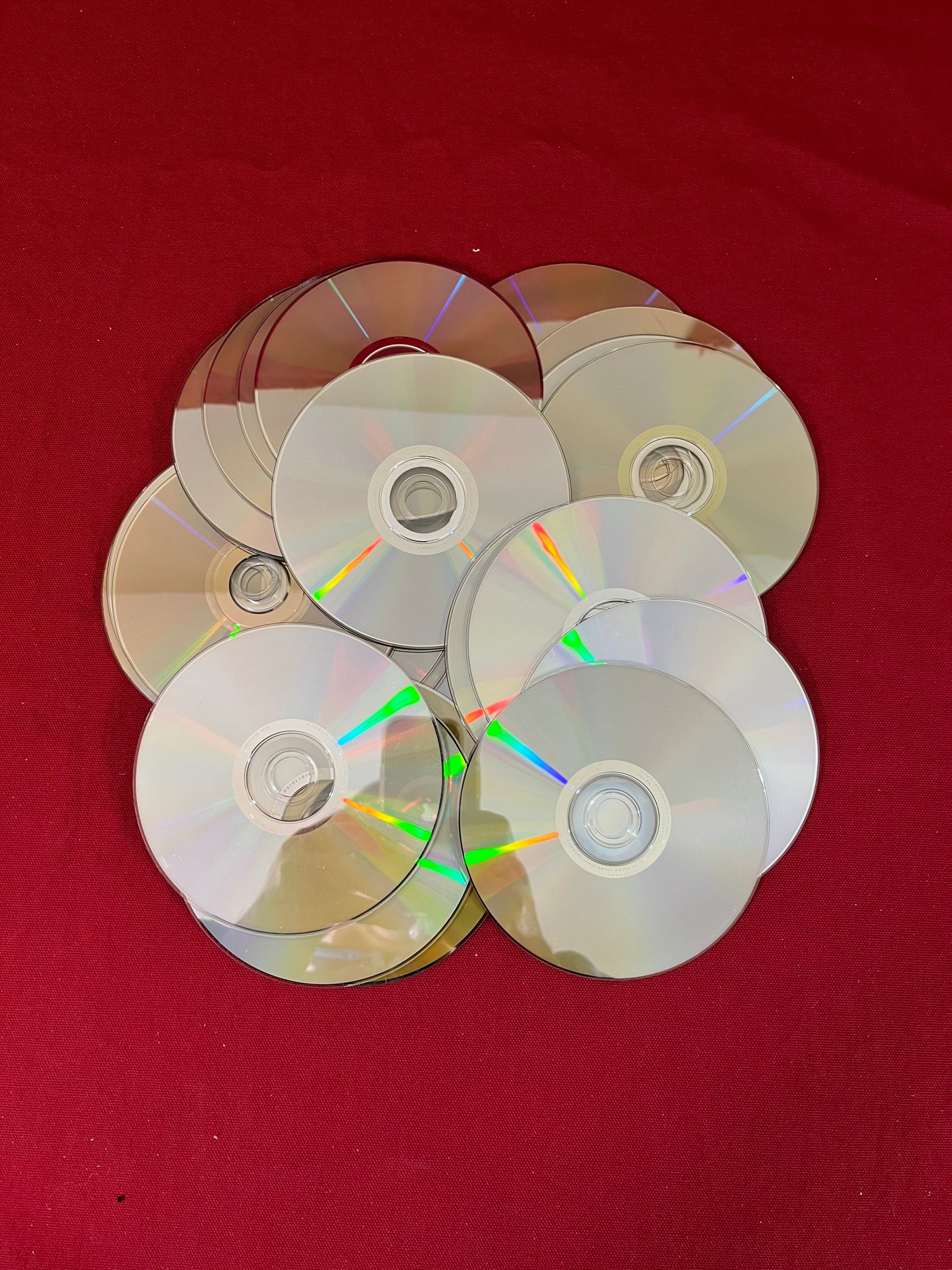  NOLITOY 10pcs Party Supplies Crafts Decor Blank Cds  Mltifunctional Cd Discs Blank Discs Cd Discs for Home Shop DIY Cd Discs  Craft Material Discarded Cd Discs Cds Blank Pack Simple Plastic 
