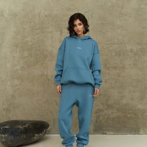 Jogging suit for women