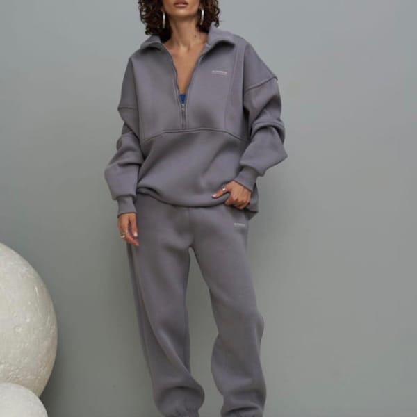 Jogging suit for women