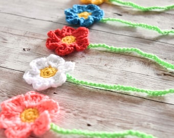 Crochet Flower Bookmark: Handmade Yarn Reader Gift