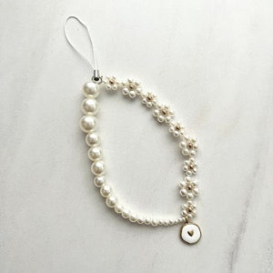 Personalizable mobile phone chain vintage with pearls