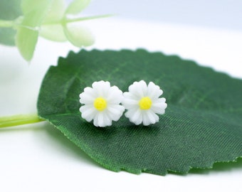Kolczyki Daisy, kolczyki z plastikowymi sztyftami, kolczyki bez metalu, kolczyki dla wrażliwych uszu, kolczyki hipoalergiczne, kolczyki bez metalu