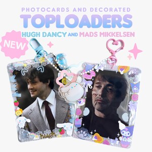 Mads Mikkelsen & Hugh Dancy (Hannibal Lecter en Will Graham) Fotokaarten Versierde Toploaders en Sleutelhangers
