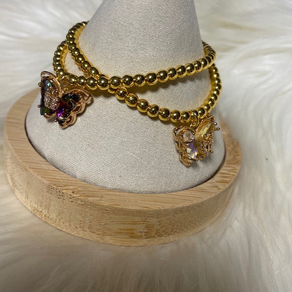 Butterfly kisses gold beaded bracelet / 14kgold filled beaded bracelet /butterfly bracelet / butterfly stretch bracelet / butterfly jewelry