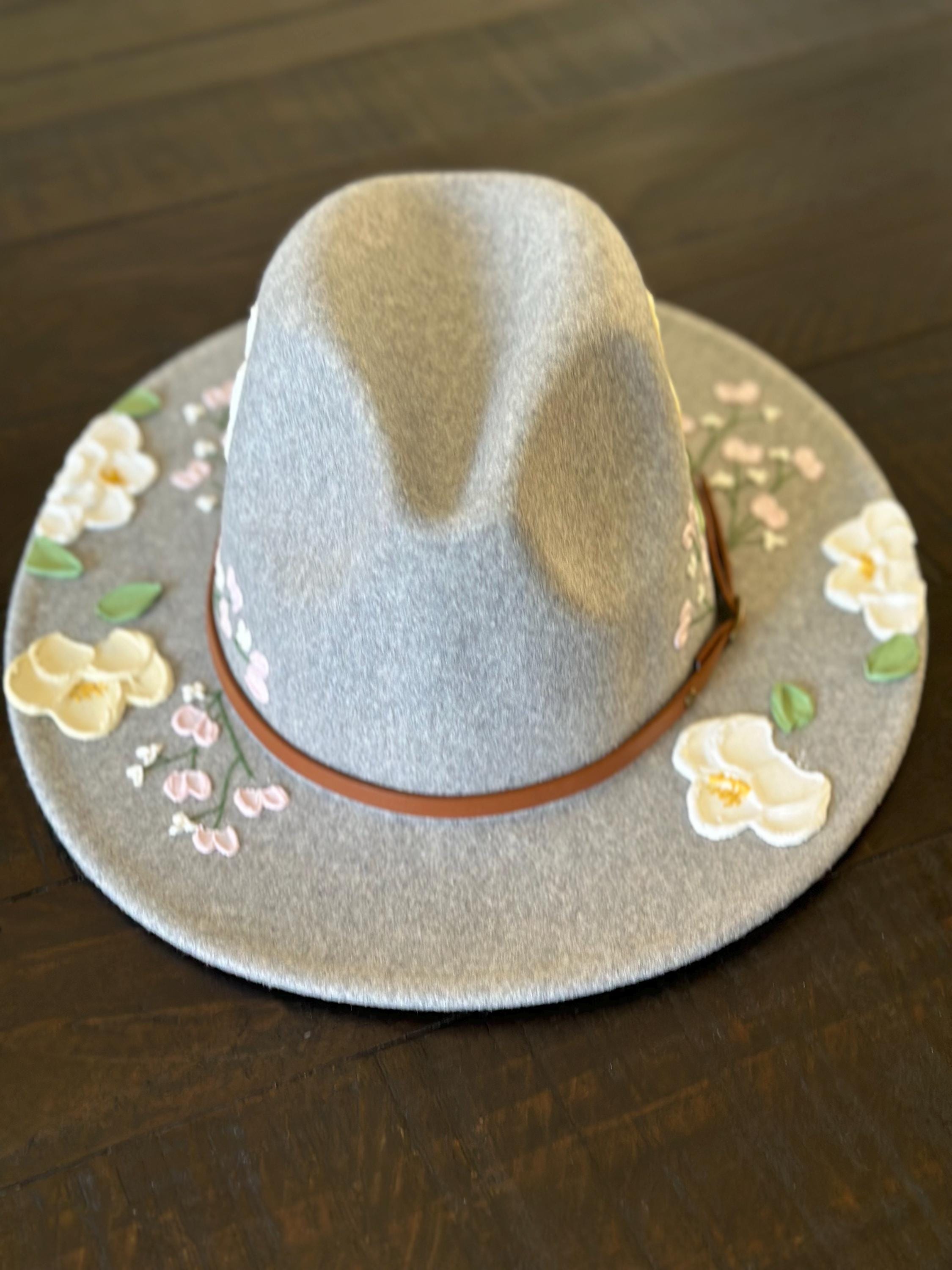 Gray Fedora Unisex Hat, Hand Painted and Embroidered. Embroidered Fedora Hat #21 Gray Purple Flowers – Artesana Love main image 2