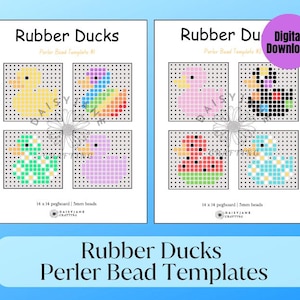 Könnte beinhalten: Zwei druckbare Vorlagen für Perlenkunst mit farbenfrohen Gummienten-Designs. Jede Vorlage enthält vier verschiedene Entenmuster mit dem Text "Rubber Ducks" und "Perler Bead Templates". Die Vorlagen sind für 14 x 14 Steckplatten und 5 mm Perlen konzipiert.