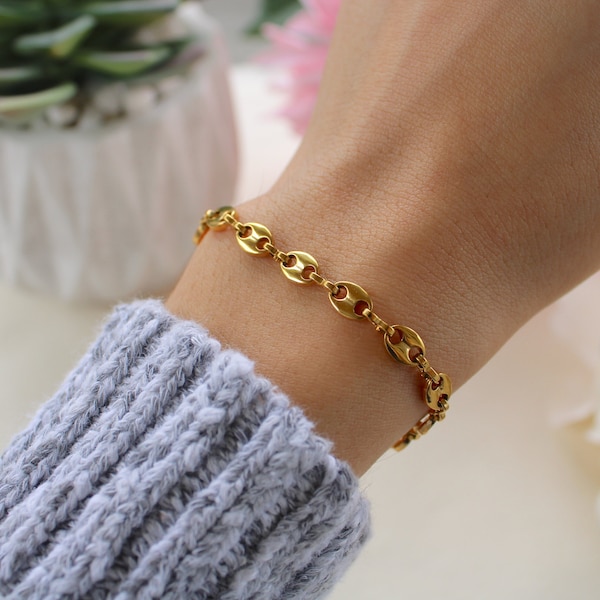 18K Gold Filled Tiny Small Coffee Bean Pig Nose Bracelet, Stacking Layering Link Chain Bracelet, Waterproof Stainless Steel Gold Bracelet