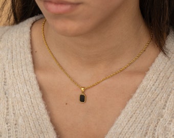 Gold Black Onyx Pendant Necklace, Onyx Necklace Waterproof Necklace, Vintage Jewelry Tarnish Free Pendant Black Onyx Necklace Gift for Mom