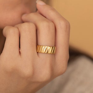 Thick Minimalist Ring Band Statement Ring Gold Chunky Ring Birthday Gift for Her Everyday Jewelry Stackable Ring Handmade Jewelry for Mom