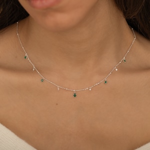 Sterling Silver Emerald Teardrop Necklace, Minimalist Teardrop Green Gemstone Necklace, May Birthstone Vintage Jewelry Personalized Gift