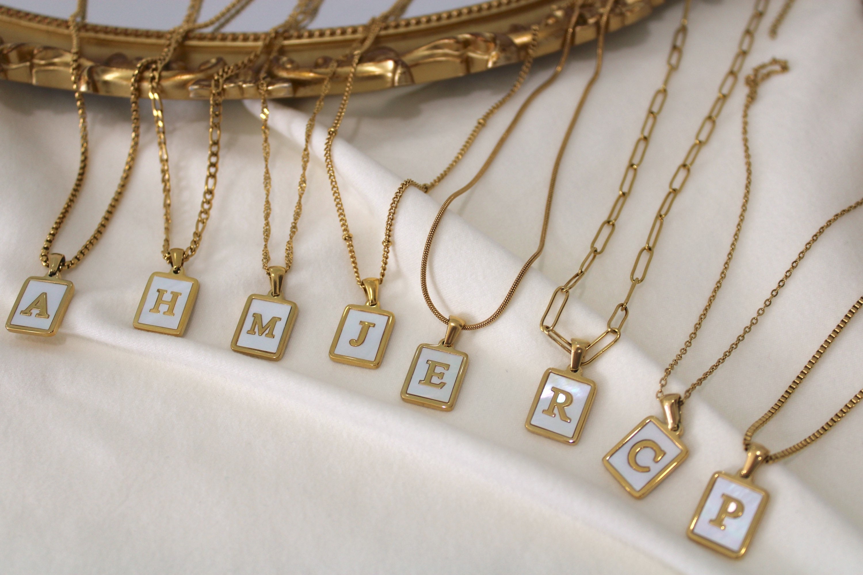 Architecture of a Mom: Mod Podge Initial Necklaces
