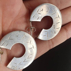 Silver earrings Dangle Handmade Gifts for women Studs Vegan gift Luxury 925 Hoops Sterling Silver Huggie Hoop Textured Engraved  Earrings