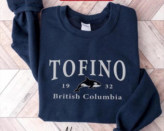 Tofino embroidered sweatshirt, British Columbia embroidery crewneck sweater, Tofino holiday pullover,Vancouver Island travel gift souvenir