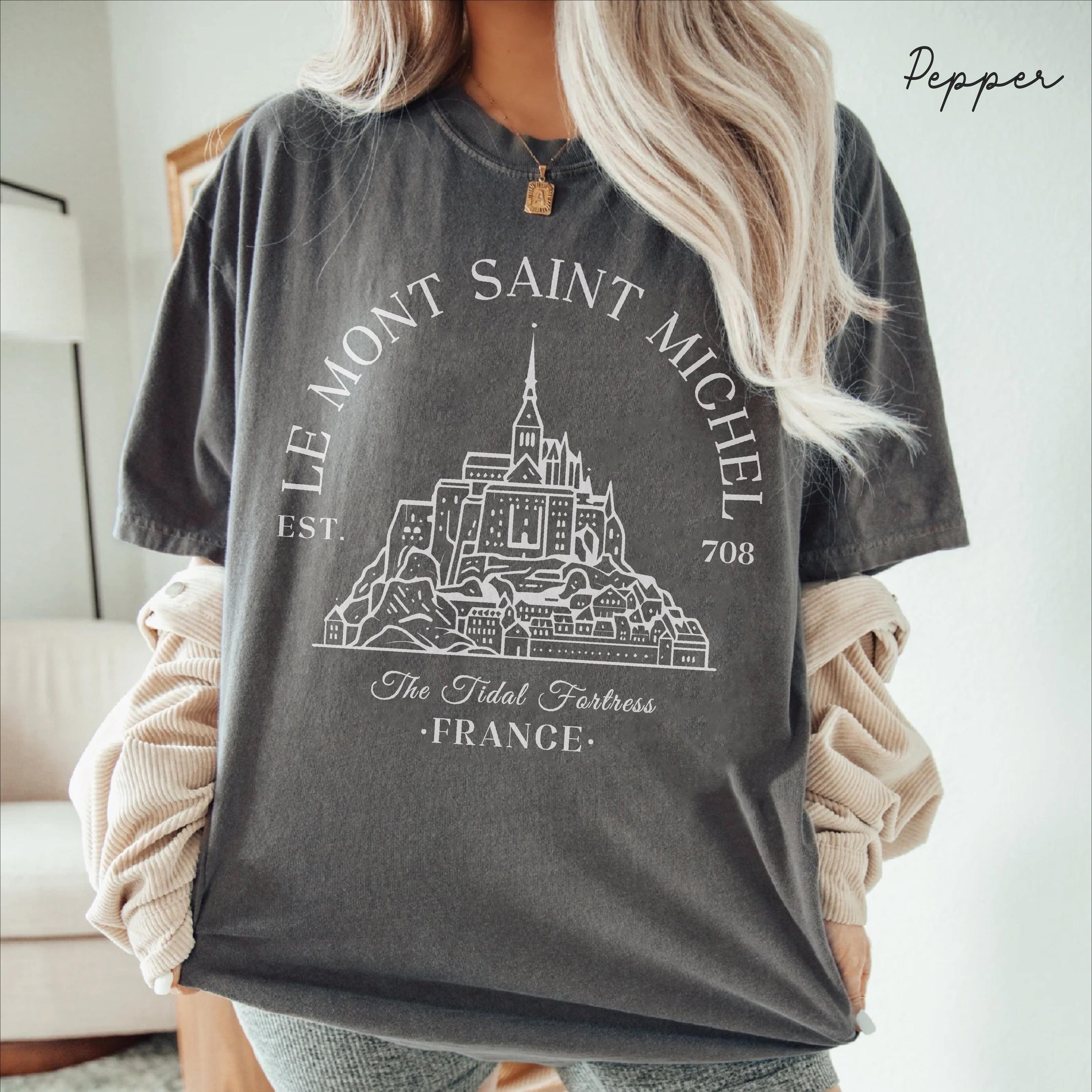 ★Le Mont Saint Michel★ basic lettering crop Tshirtswhite Le Mont Saint Michel Comfort Colors® Tee Shirt, France